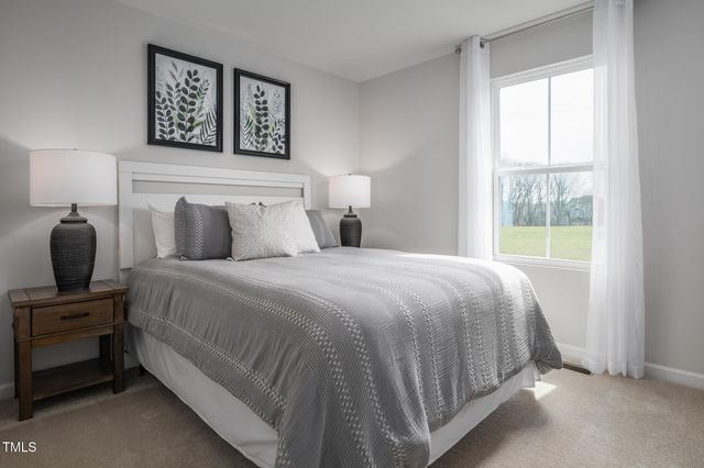 1504 Ivy Meadow Lane, Zebulon, NC 27597