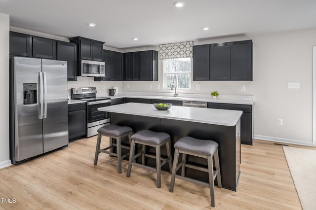 1504 Ivy Meadow Lane, Zebulon, NC 27597