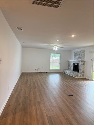 429 Hardwood Trail, Mesquite, TX 75150