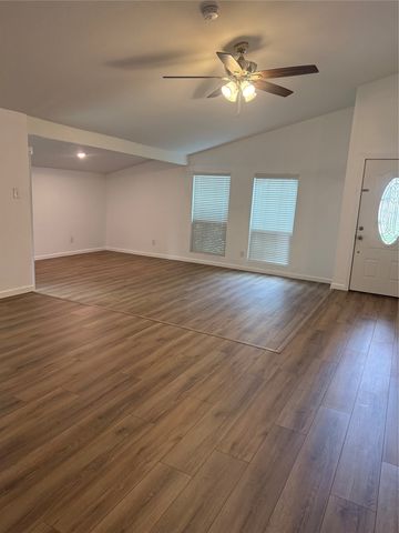 429 Hardwood Trail, Mesquite, TX 75150