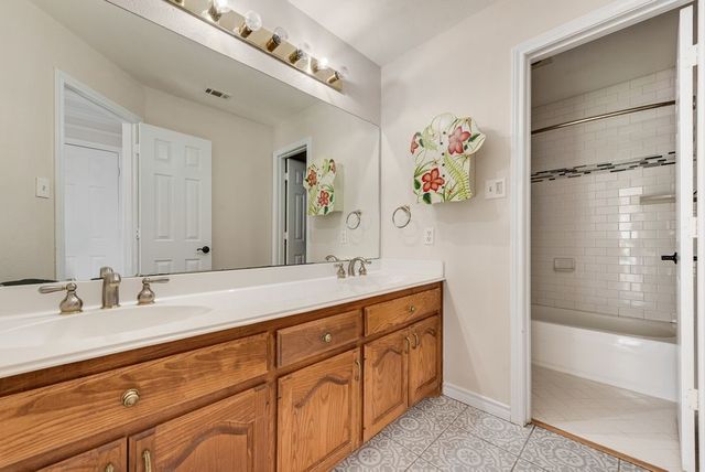 608 Hawthorn Circle, Highland Village, TX 75077