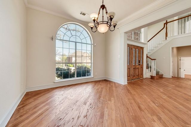 608 Hawthorn Circle, Highland Village, TX 75077