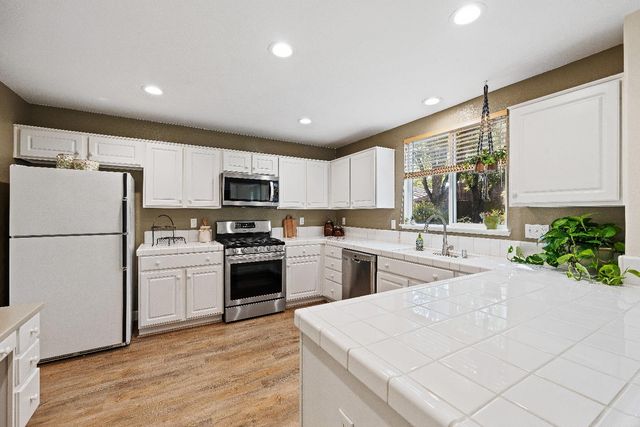 4237 Crazy Horse Rd, Cameron Park, CA 95682