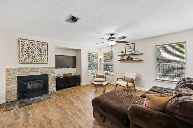 4237 Crazy Horse Rd, Cameron Park, CA 95682