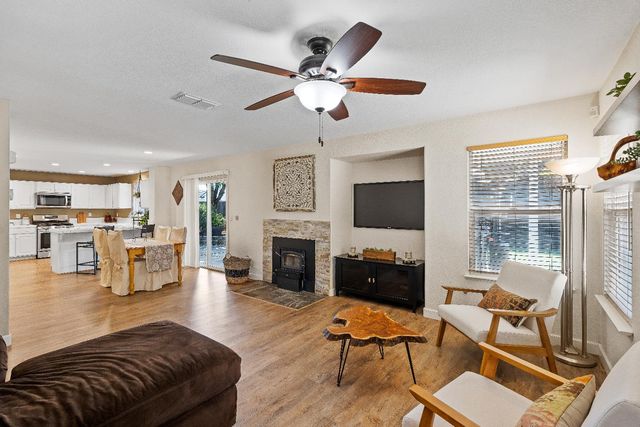 4237 Crazy Horse Rd, Cameron Park, CA 95682