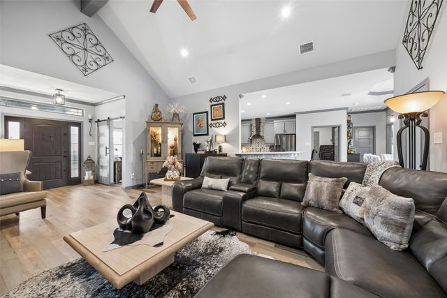 1000 Winding Wood Trail, Scurry, TX 75158