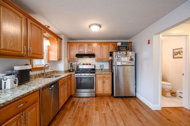 4 Lydon Lane B1-4, Halifax, MA 02338