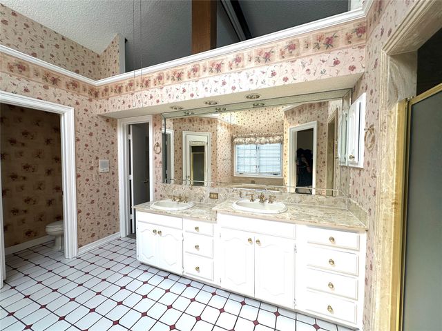 217 Sunray Lane, Sunnyvale, TX 75182
