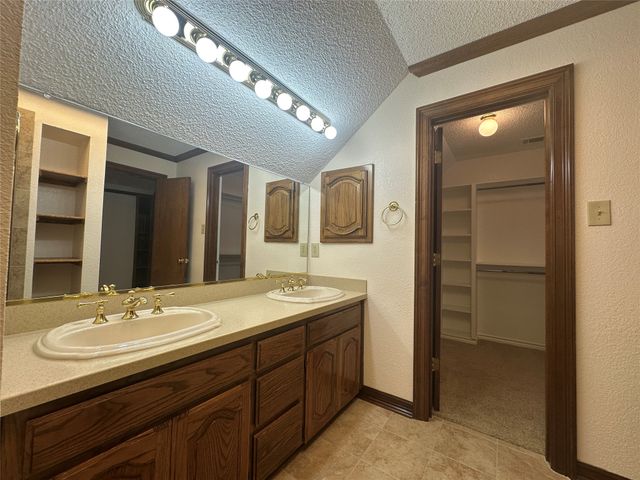 217 Sunray Lane, Sunnyvale, TX 75182