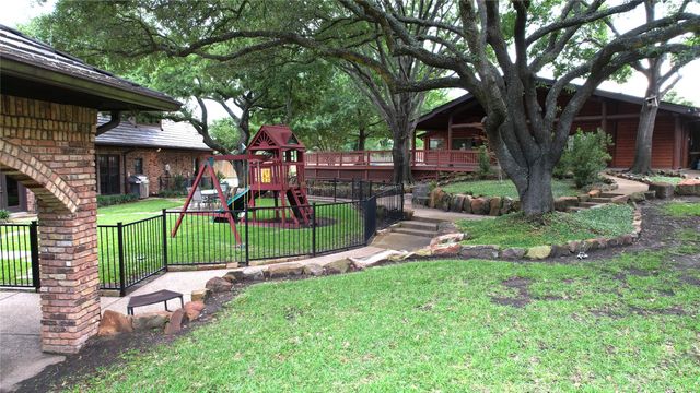 217 Sunray Lane, Sunnyvale, TX 75182