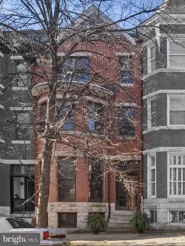 2120 BOLTON ST, Baltimore, MD 21217