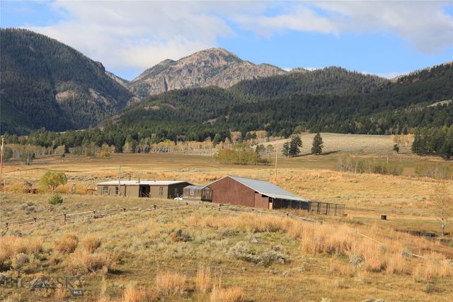 593 Cinnabar Creek W, Gardiner, MT 59030 property photo