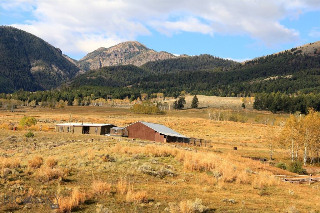 593 Cinnabar Creek W, Gardiner, MT 59030 photo 4
