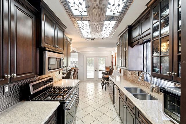 13502 COUNTRY CLUB DRIVE, Tavares, FL 32778
