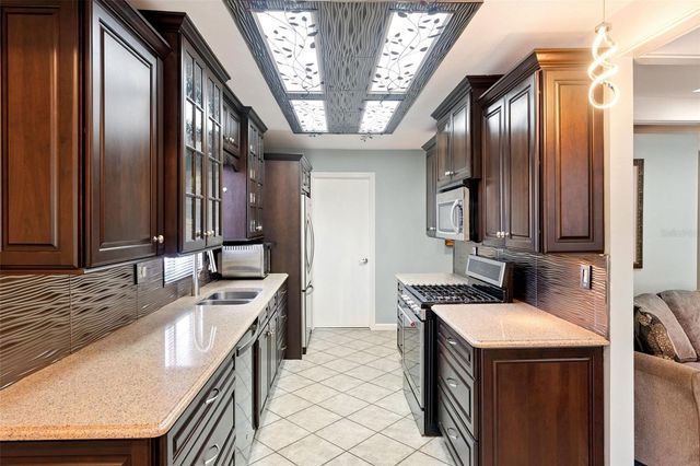 13502 COUNTRY CLUB DRIVE, Tavares, FL 32778