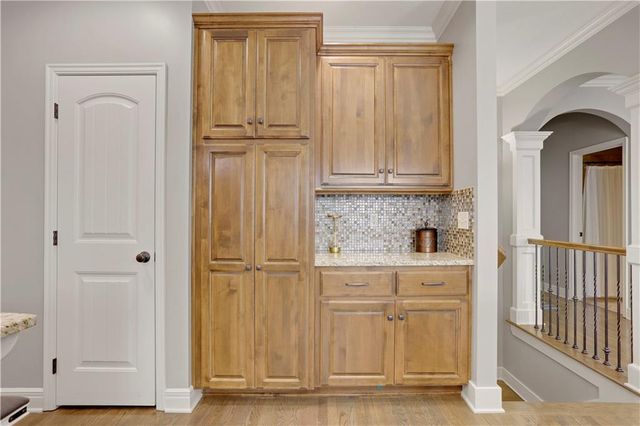 8528 Cardinal Street, Lenexa, KS 66219