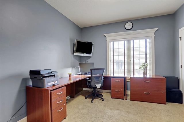 8528 Cardinal Street, Lenexa, KS 66219