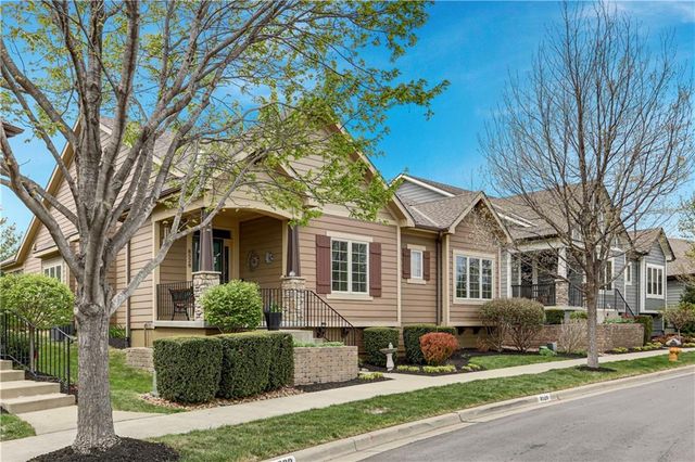 8528 Cardinal Street, Lenexa, KS 66219