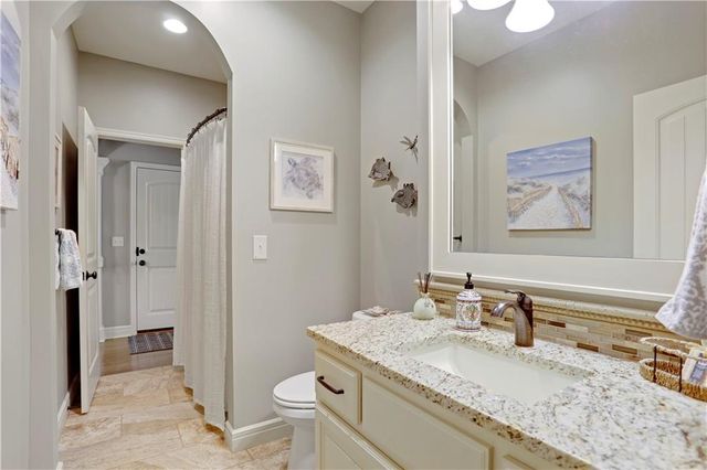 8528 Cardinal Street, Lenexa, KS 66219