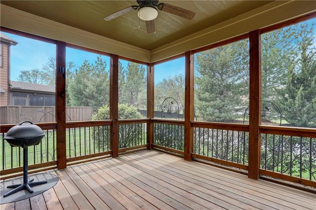 8528 Cardinal Street, Lenexa, KS 66219