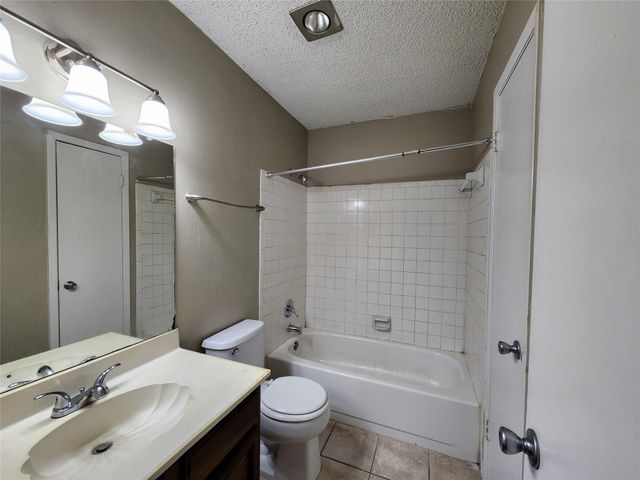 17331 Red Oak Drive 52, Houston, TX 77090