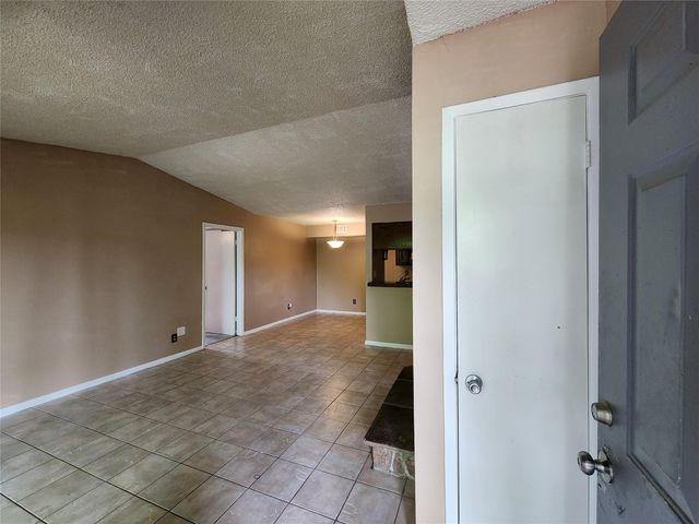 17331 Red Oak Drive 52, Houston, TX 77090