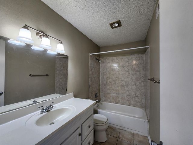 17331 Red Oak Drive 52, Houston, TX 77090