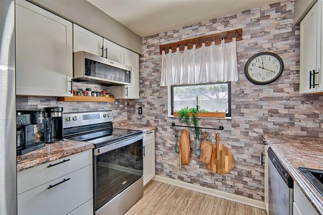 22434 NW 176TH AVENUE, High Springs, FL 32643