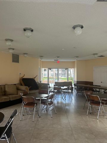 7610 Stirling Road 202 G, Hollywood, FL 33024