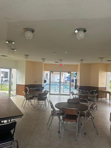 7610 Stirling Road 202 G, Hollywood, FL 33024