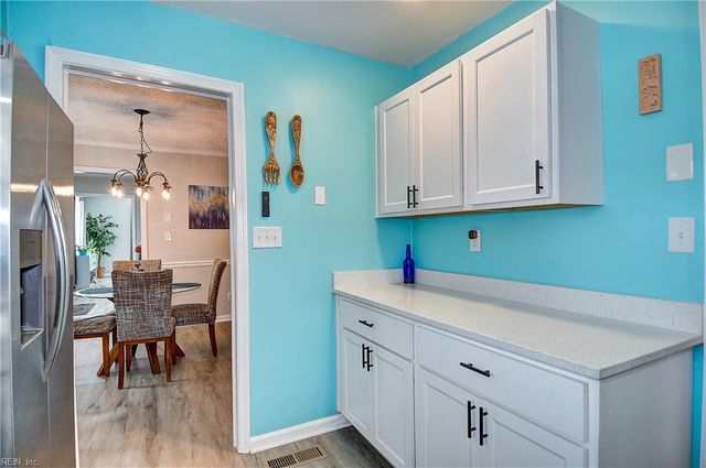4833 Rosecroft St, Virginia Beach, VA 23464