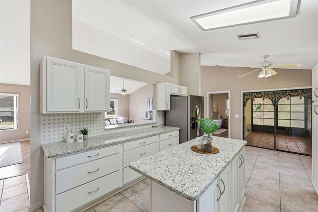 6337 W LEXINGTON DRIVE, Crystal River, FL 34429