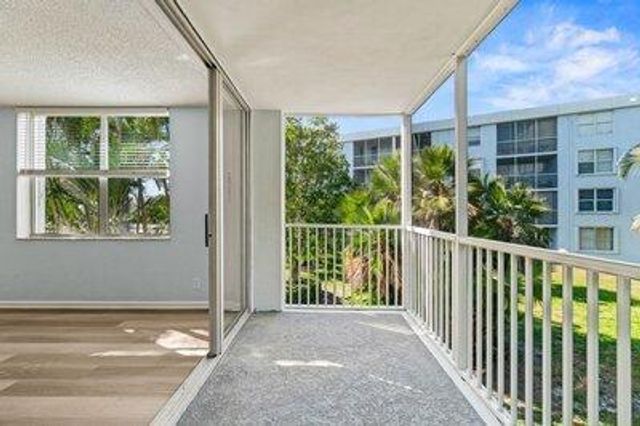 2006 S Federal Highway G201, Boynton Beach, FL 33435