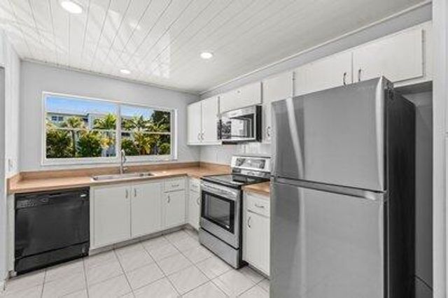 2006 S Federal Highway G201, Boynton Beach, FL 33435