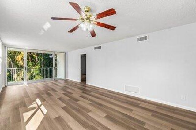 2006 S Federal Highway G201, Boynton Beach, FL 33435