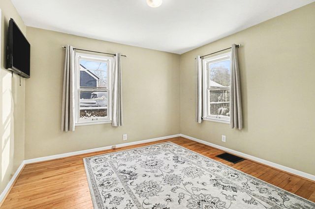 227 Whitcomb Street, Kalamazoo City, MI 49001