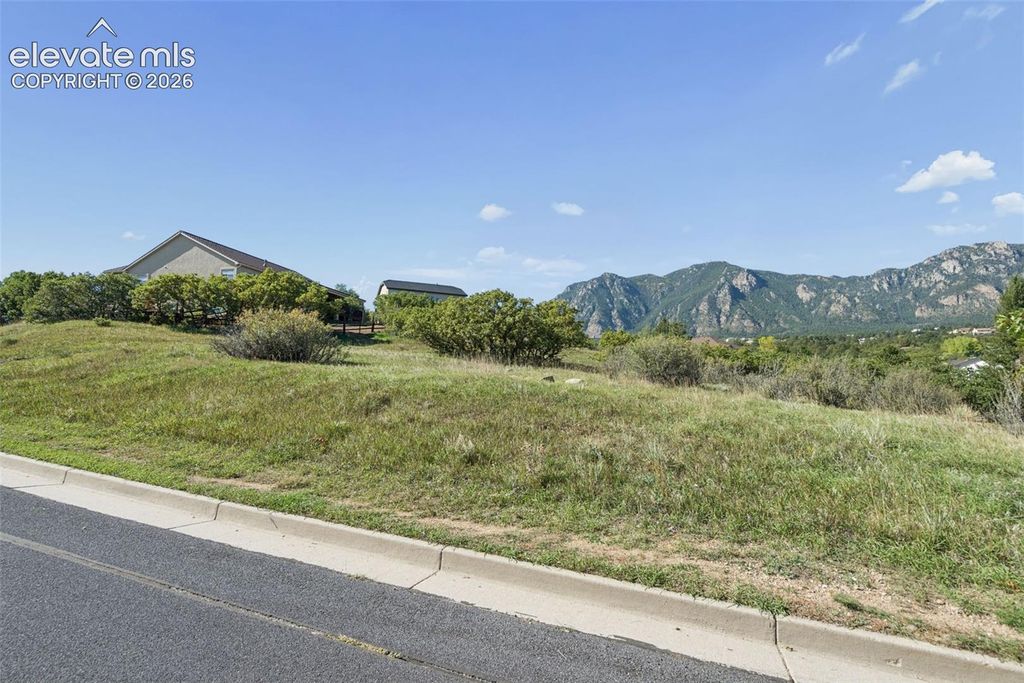 5024 Briscoglen Drive, Colorado Springs, CO 80906 — photo 2