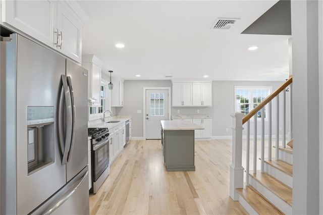60 Bloor Street, Warwick, RI 02889