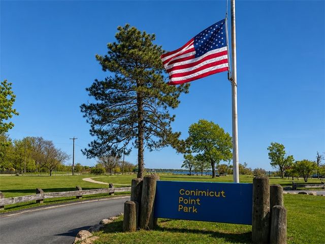 60 Bloor Street, Warwick, RI 02889