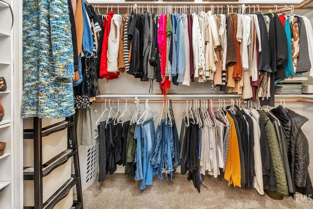 11201 Moorgate Street, Bakersfield, CA 93311