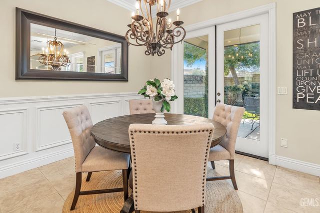 11201 Moorgate Street, Bakersfield, CA 93311