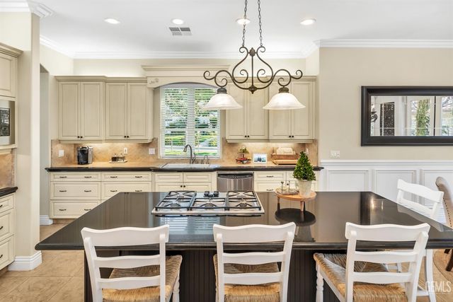 11201 Moorgate Street, Bakersfield, CA 93311