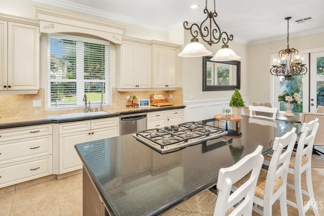 11201 Moorgate Street, Bakersfield, CA 93311