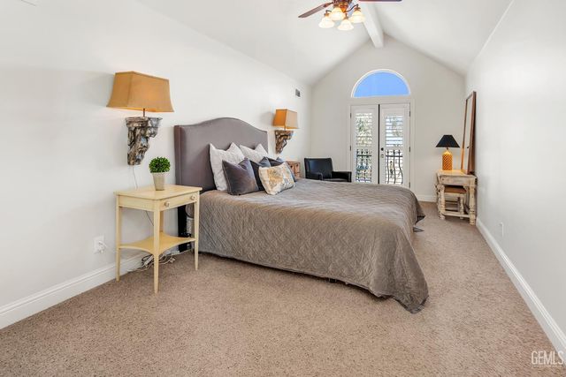 11201 Moorgate Street, Bakersfield, CA 93311