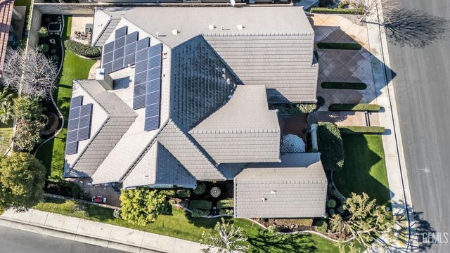 11201 Moorgate Street, Bakersfield, CA 93311