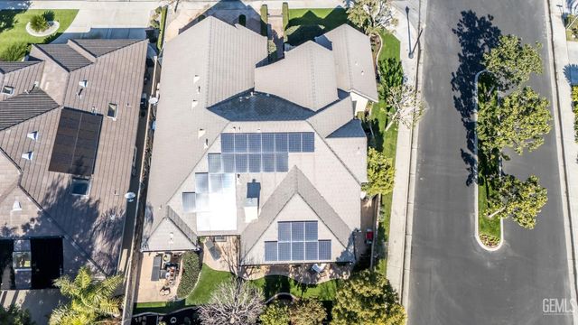 11201 Moorgate Street, Bakersfield, CA 93311