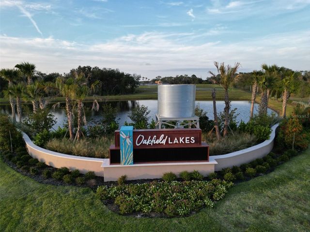 10870 CURVING CREEK LOOP, Parrish, FL 34219