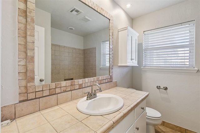 616 Fairlane Drive, Midwest City, OK 73110