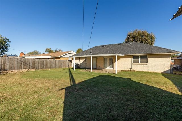 616 Fairlane Drive, Midwest City, OK 73110