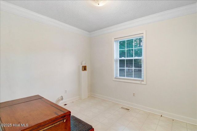 1923 Christian Lane, Kinston, NC 28504